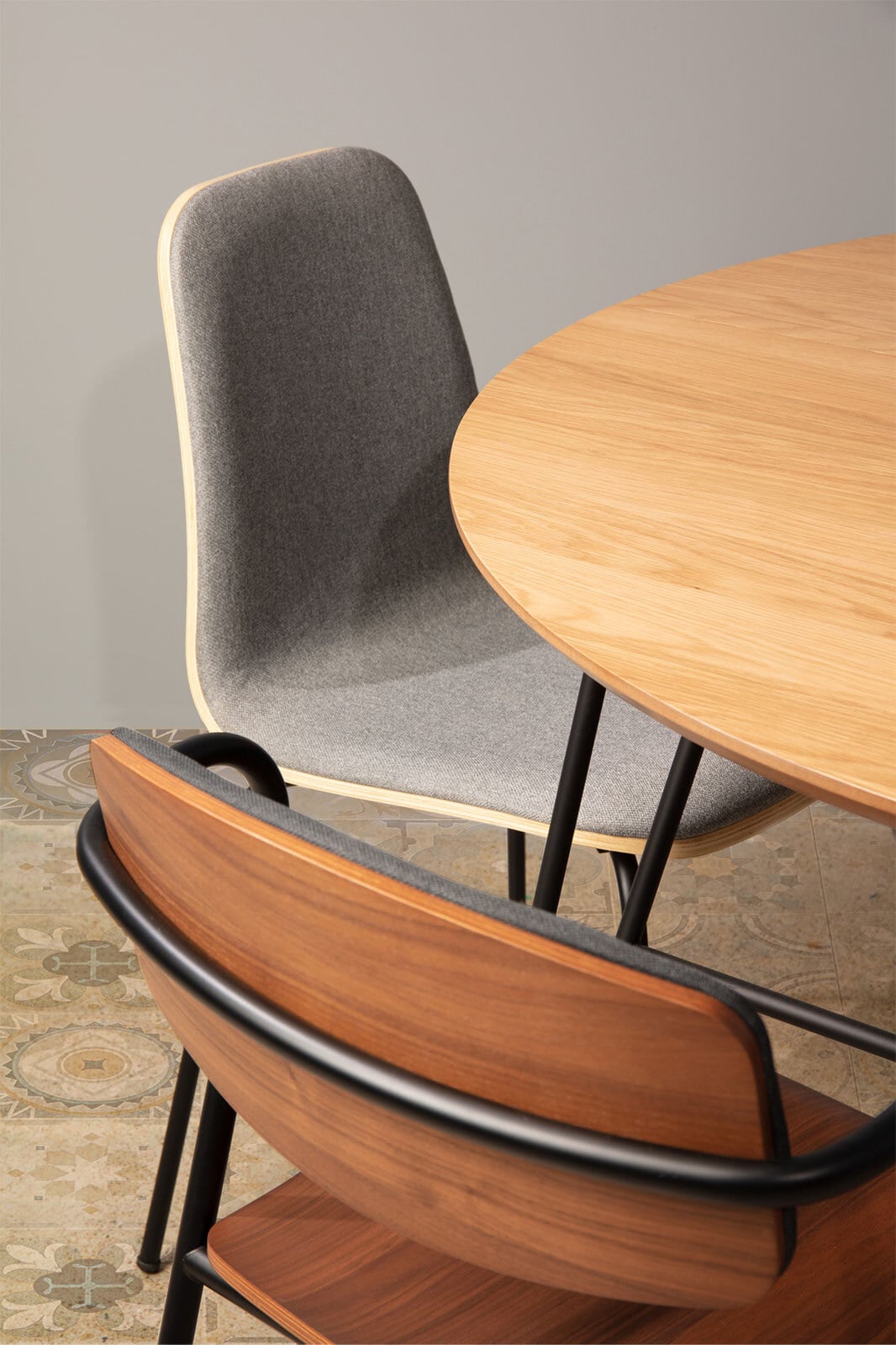 Kave Home Esstisch rund NOVAC 120-200 x 120 cm Eiche furniert