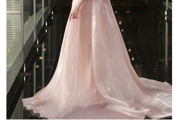 Fioridi - Off-shoulder avondjurk met pofmouwen en bloemenpailletten