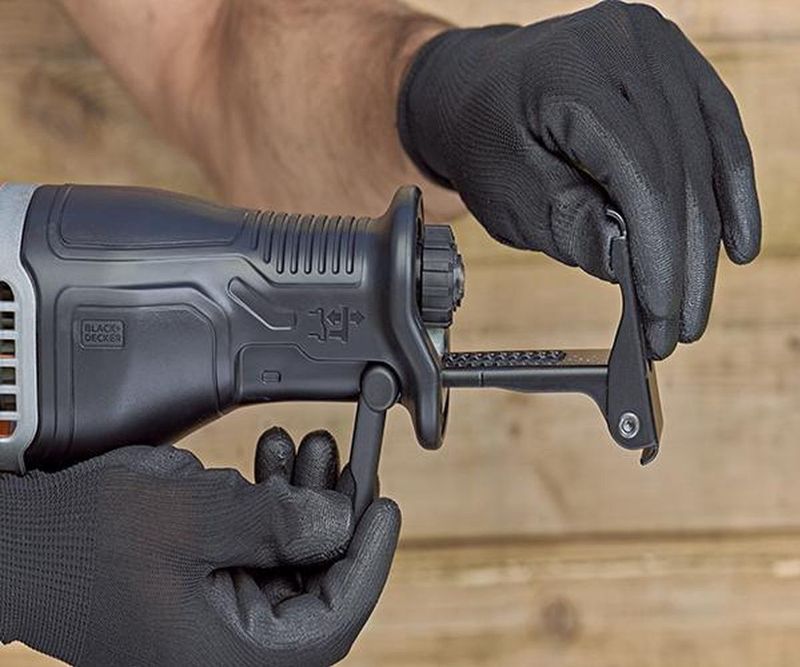 BLACK+DECKER 750W Reciprozaag - Krachtig - Ergonomisch Design - Variabele Snelheid