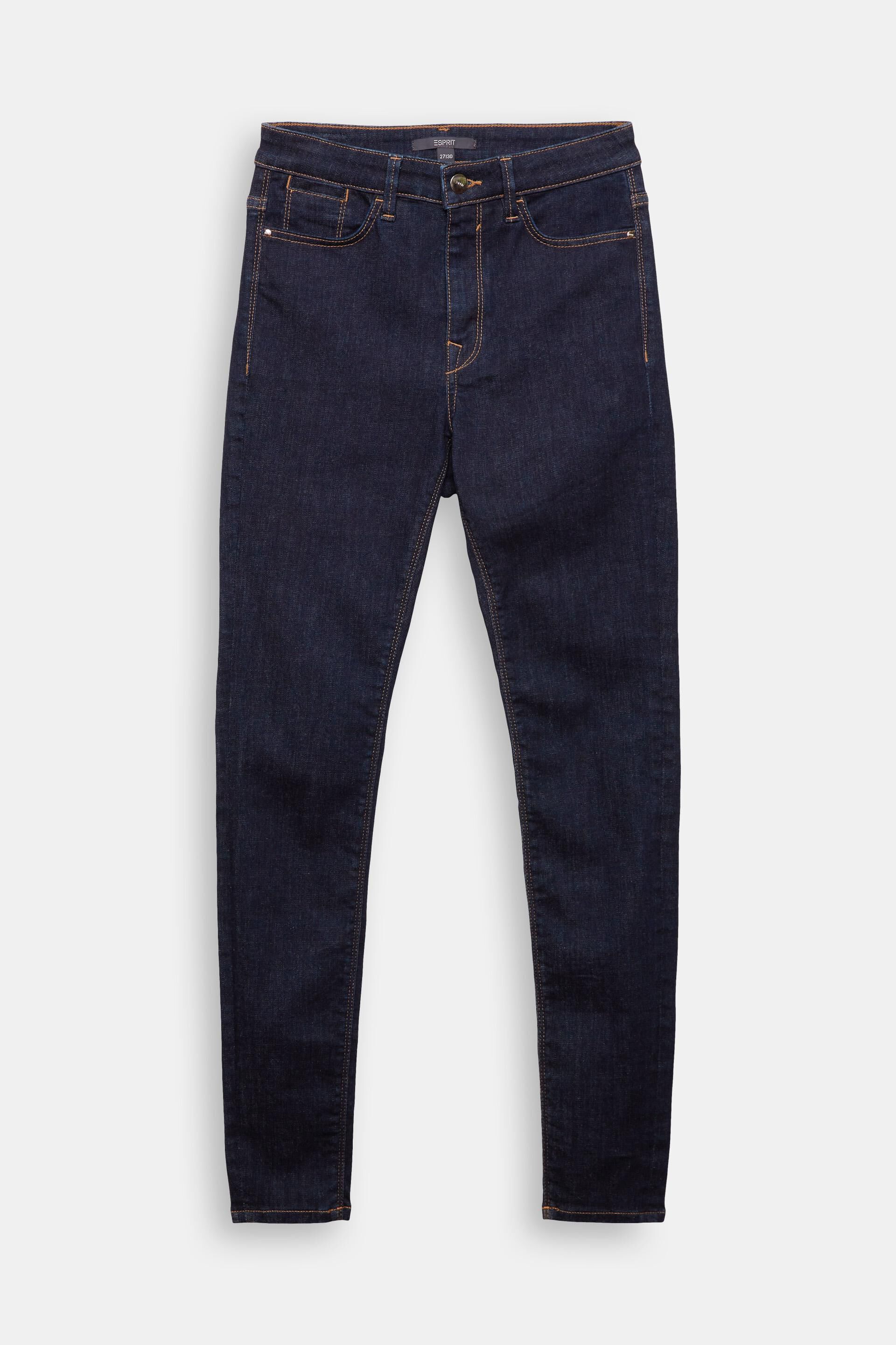 En matière recyclée : le jean sculptant à teneur en coton bio