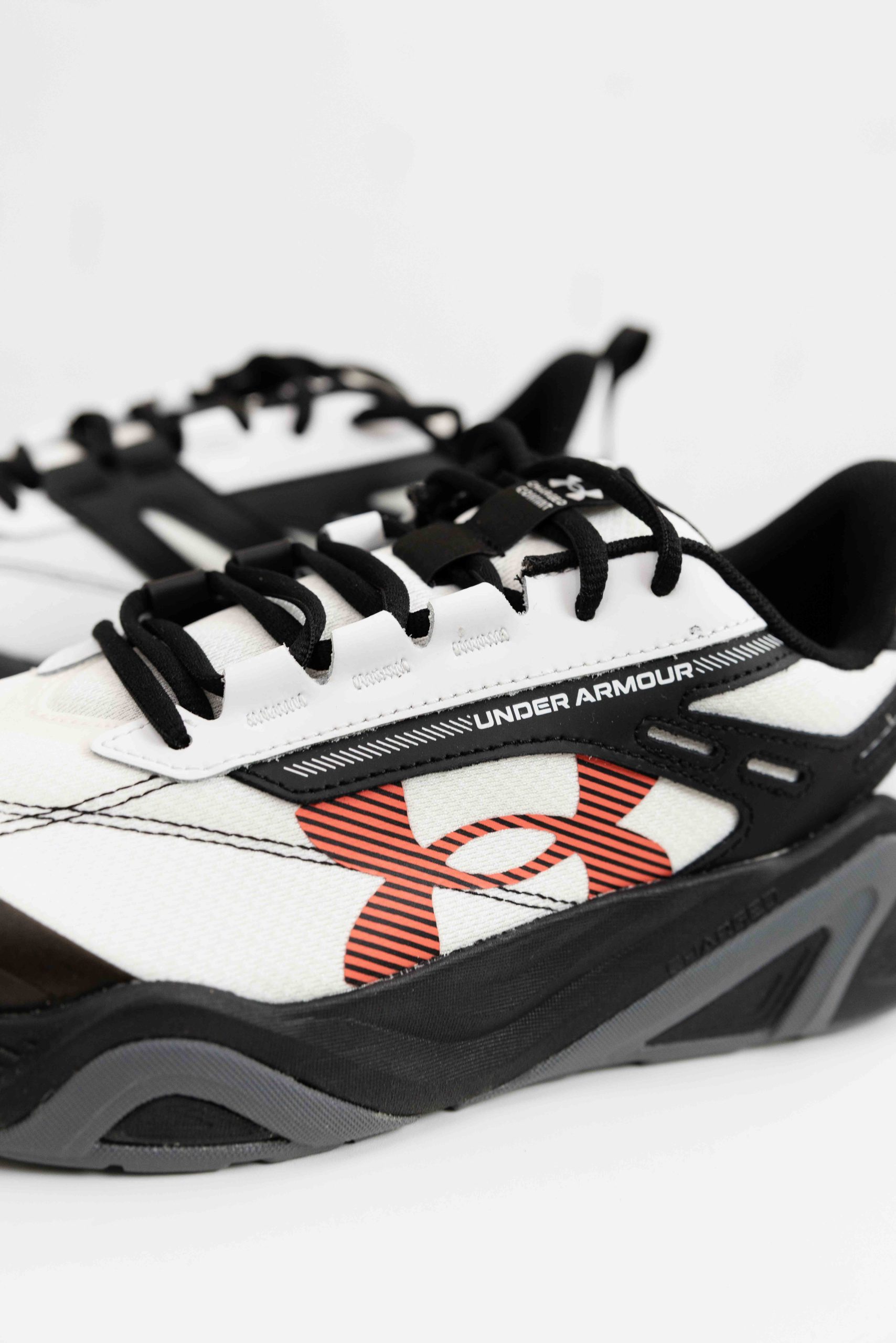 Under Armour Charged Commit TR 5 Sneakers Heren Wit/Zwart