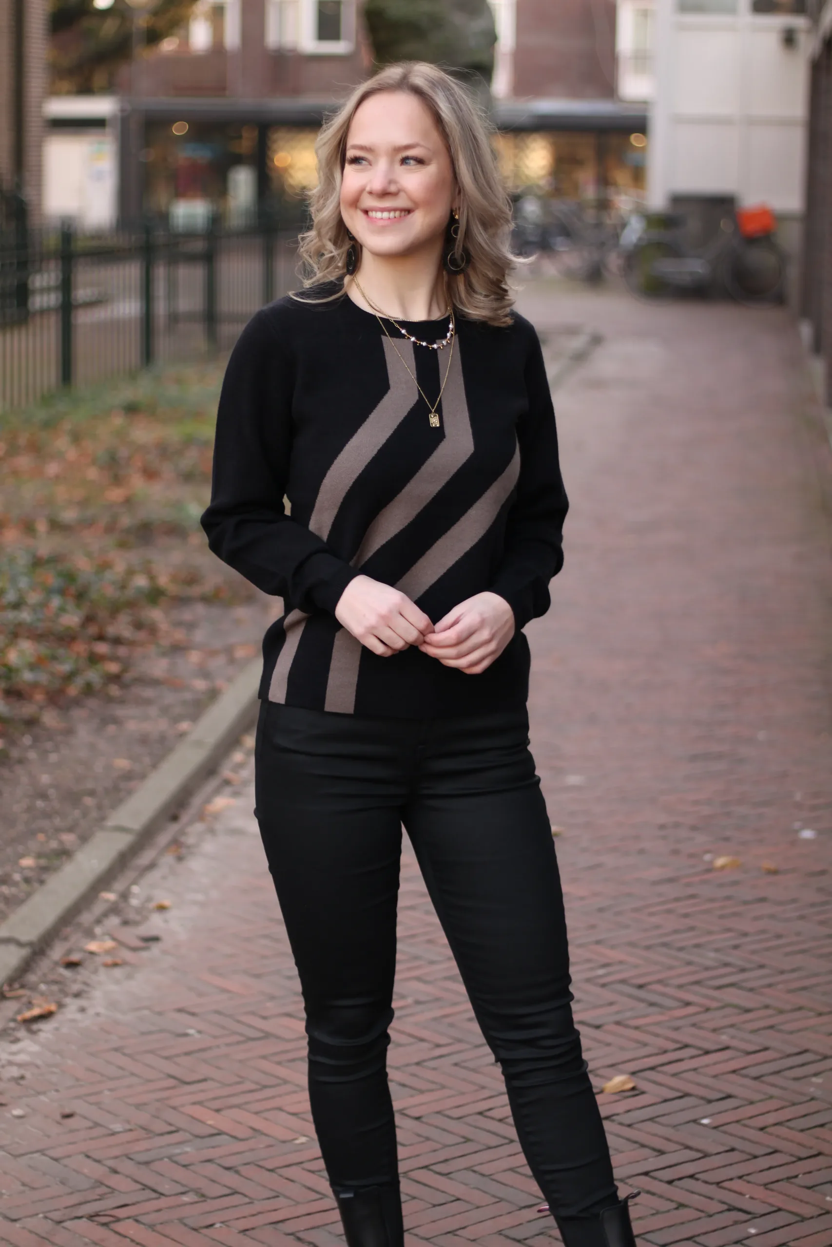 Culture - Aicha Jaquard Pullover - Black