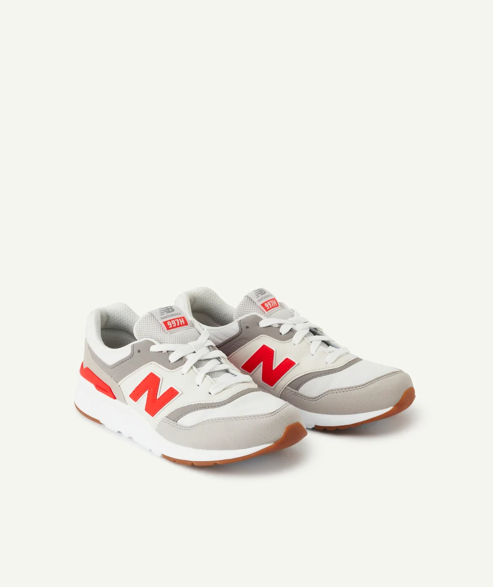 NEW BALANCELES BASKETS 997H GRISES ET ROUGES