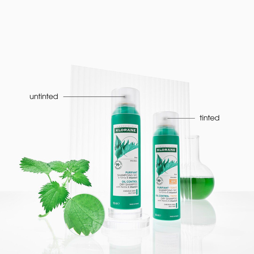 KLORANE  Champô Seco Ortiga e Vitamina E (Cabelo Castanho) - 150ml