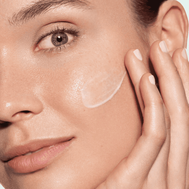 Vital B. Fluide revitalisant visage VALMONT
