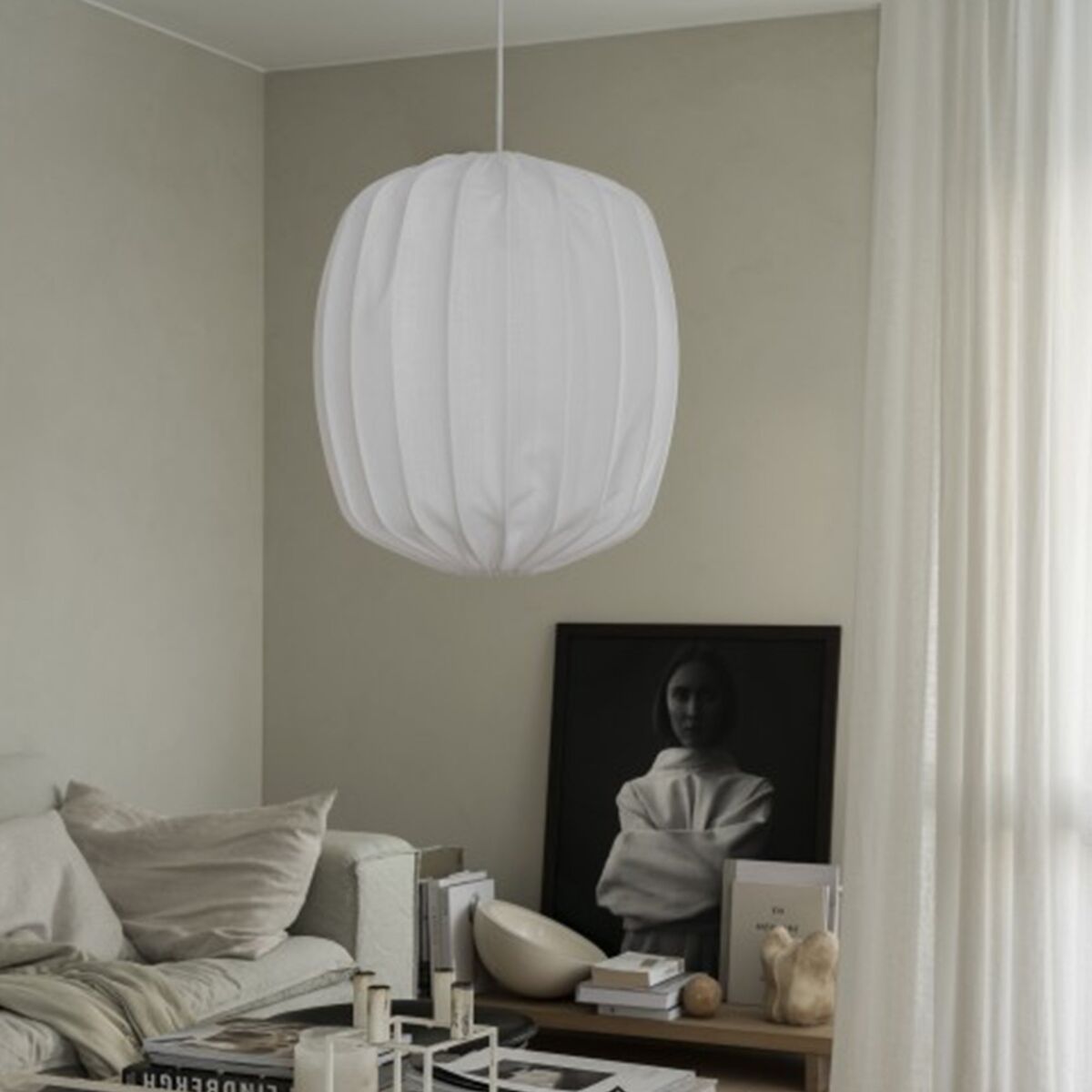 Prisma taklampe i lin 45 cm, hvit