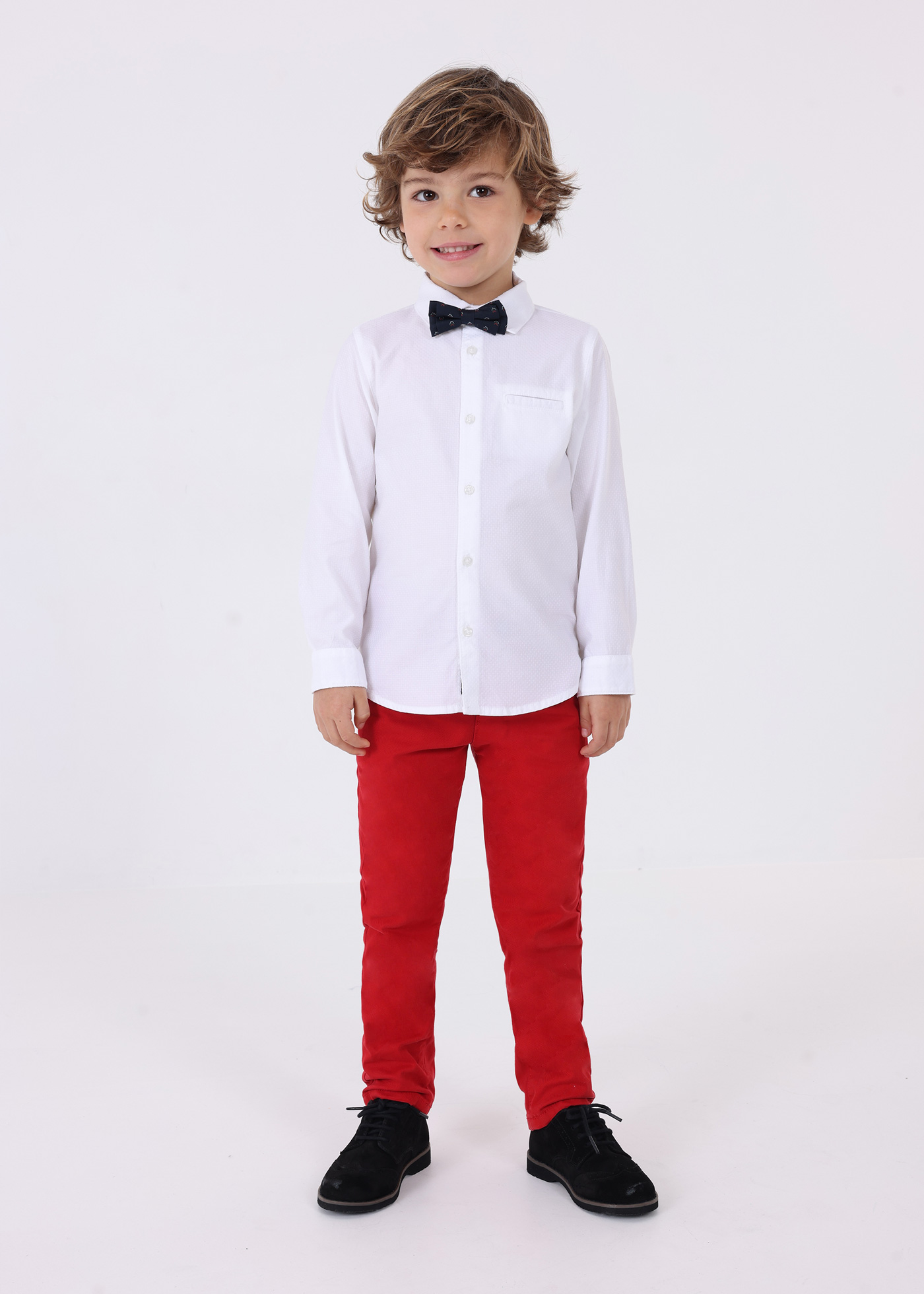 Camisa infantil Better Cotton com gravata borboleta