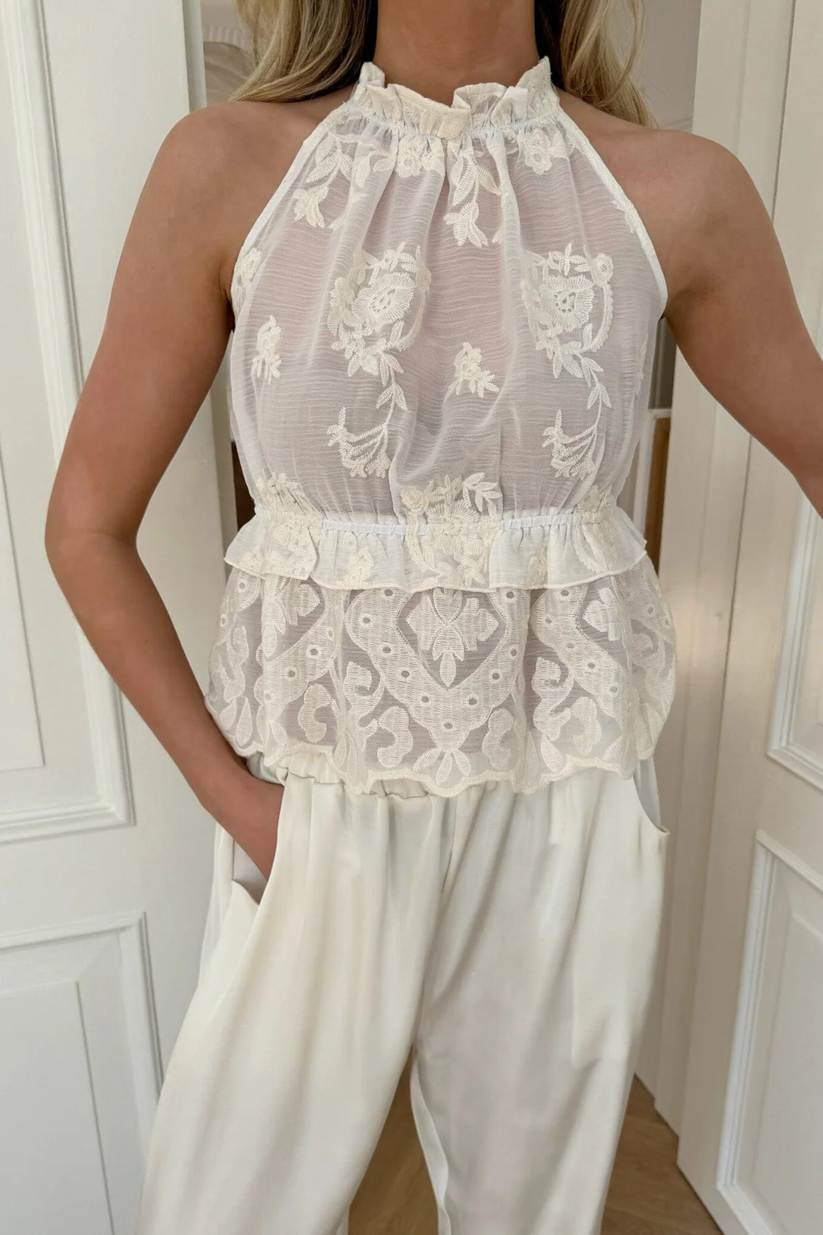 BYIC Ellinoric Lace Top vw vintage white