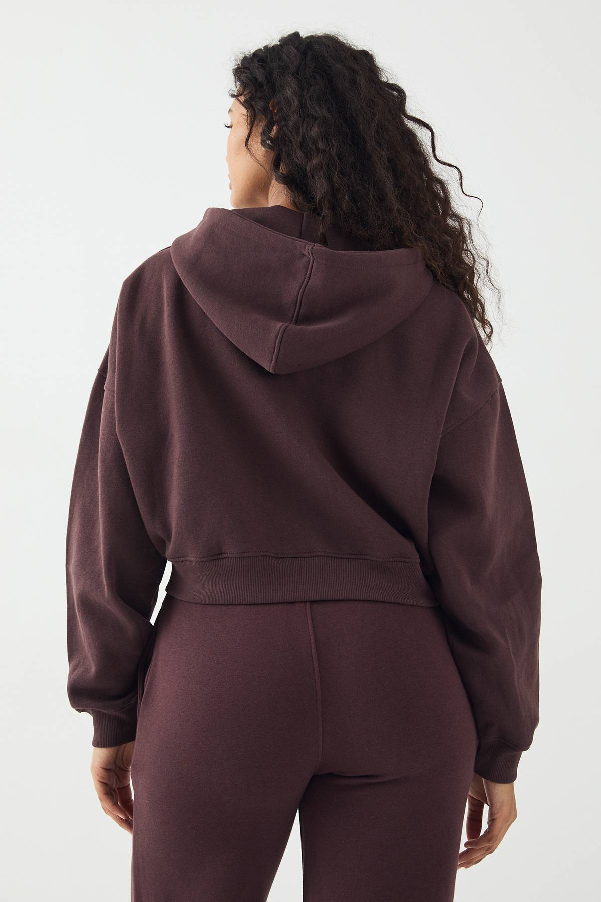 Sweat à Casynthétiqueche Court DSGN Studio Contrast Script Boxy Crop avec Zip