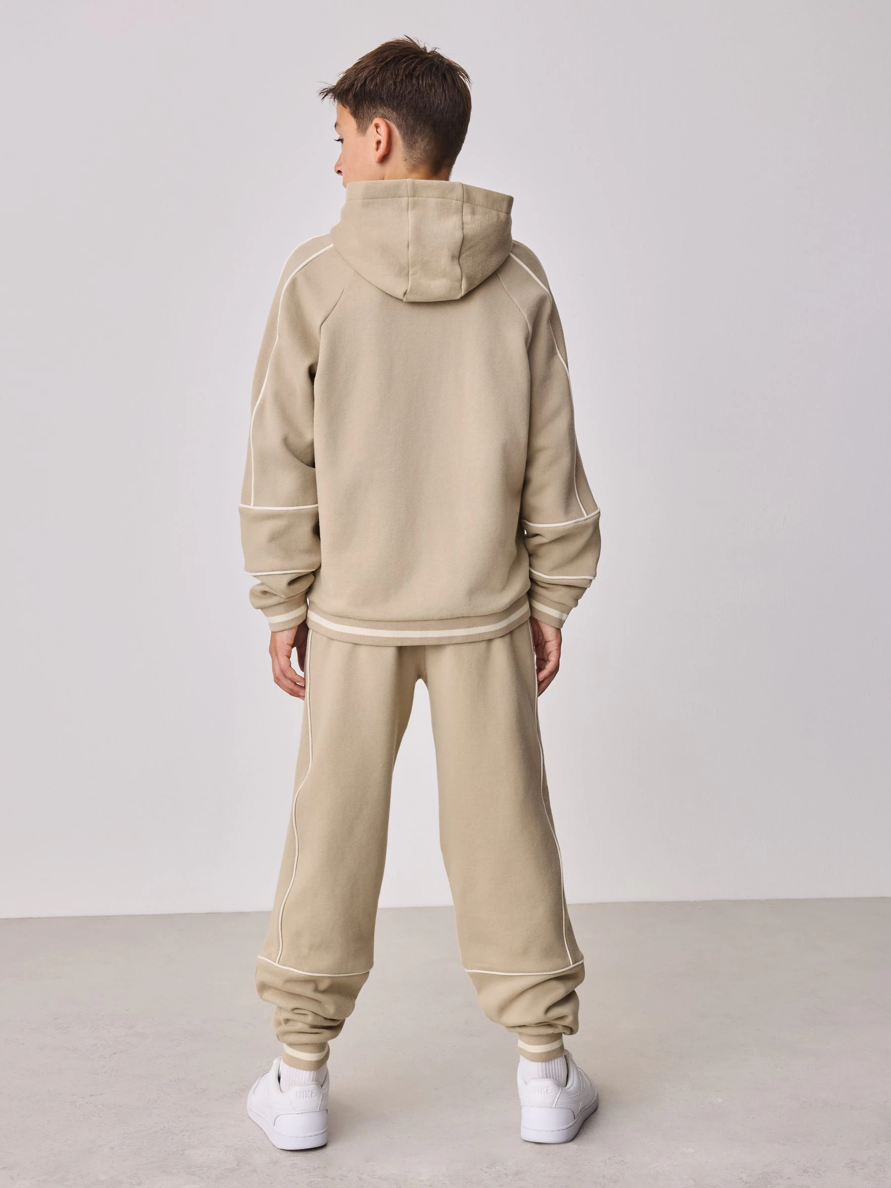Pastelgeel - Baker by Ted Baker Oversized Piped Hoodie and Joggers Set