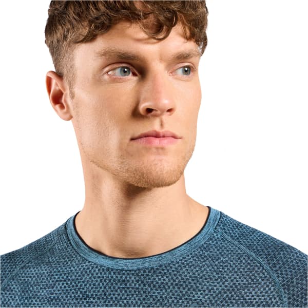 T-shirt running ODLO ESSENTIAL SEAMLESS T-SHIRT CREW NECK S/S DARK SAPPHIRE MELANGE