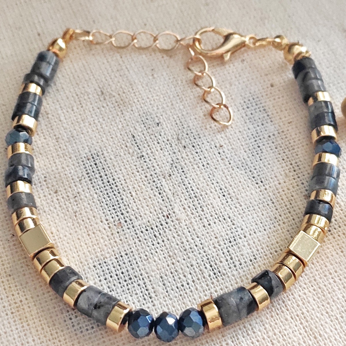 Bracelet - Laiton plaqué or & perles