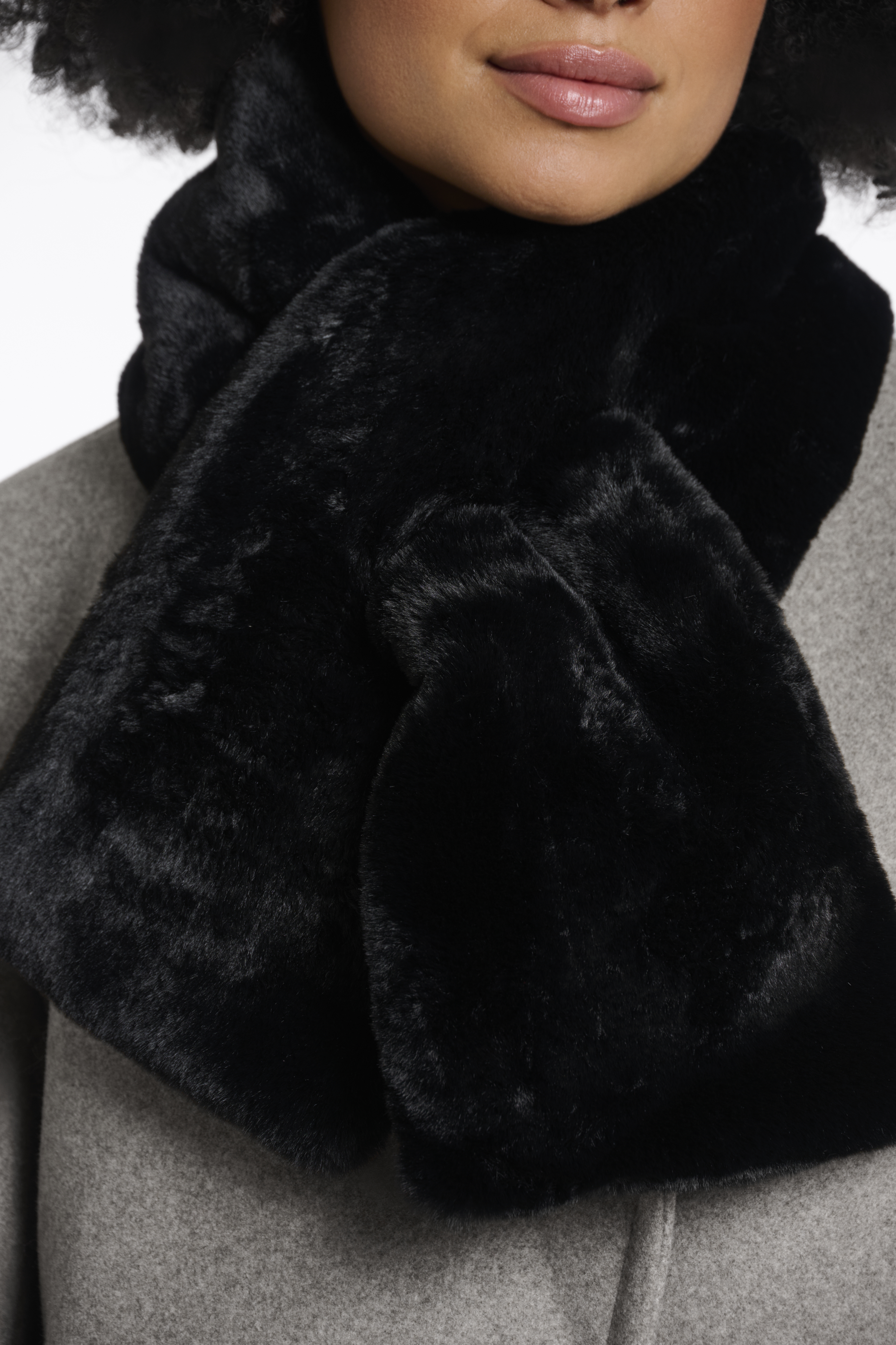 Rino & Pelle - Stip Faux Fur Scarf - Black