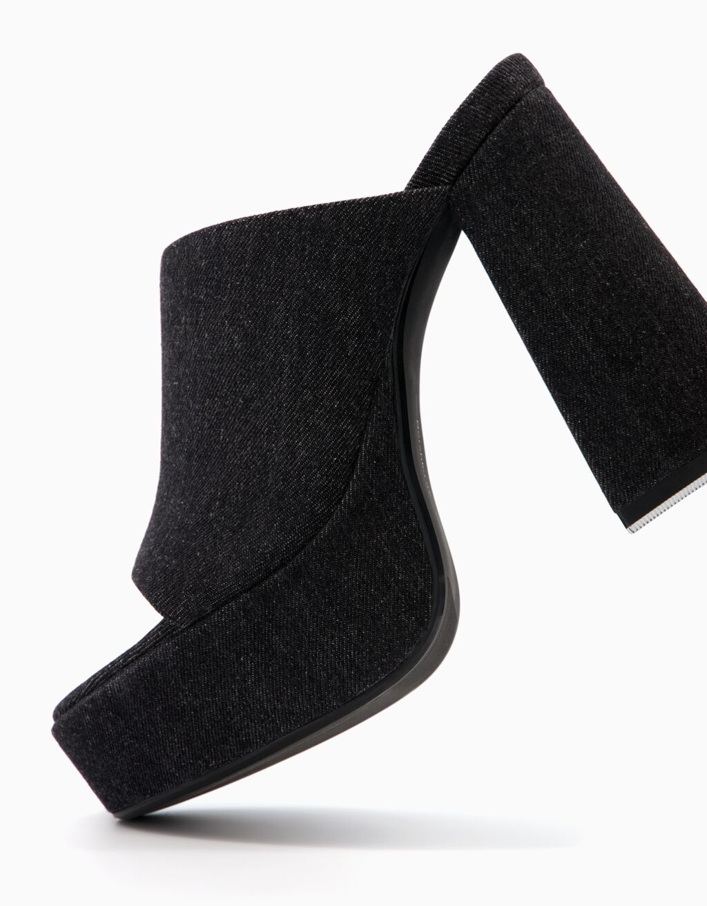 mules de plataforma em jeans