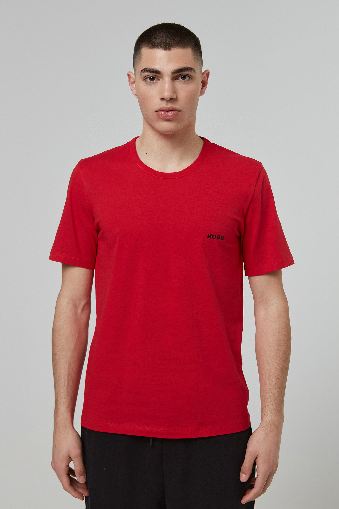 Pacote com 3 camisetas - pretas