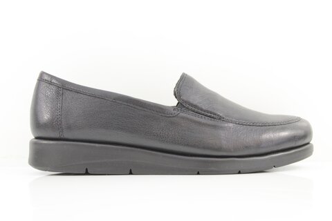 Caprice Slipper