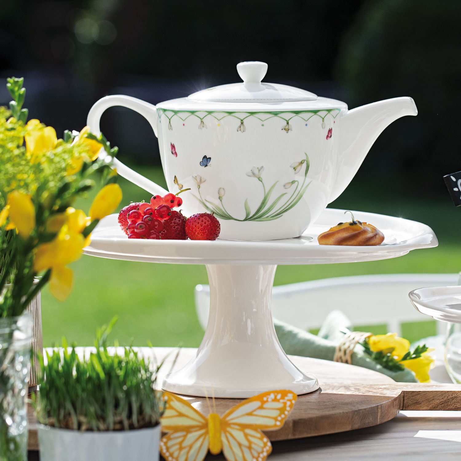 Colourful Spring Teapot Green, 40.6 oz, Premium Porcelain