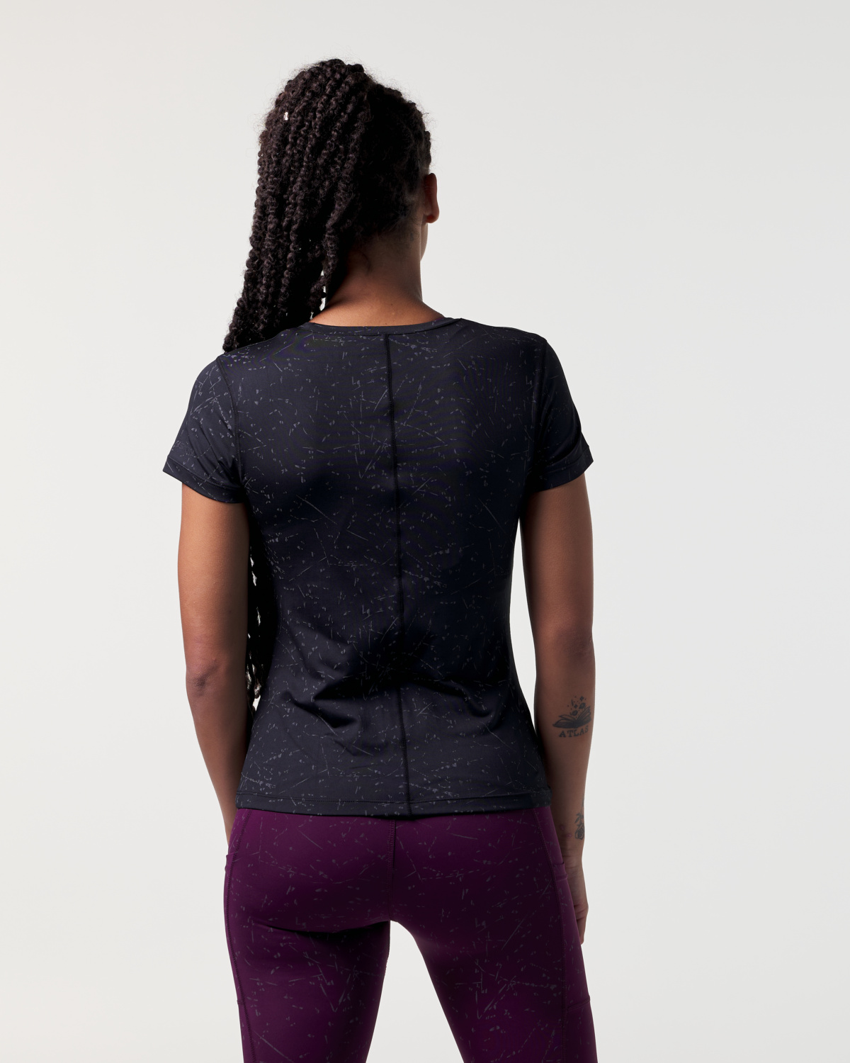 LEVITY Zodiac Reflective Tee Nighty Stardust