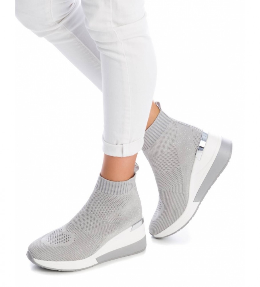 Botas de cano curto Xti 044514 Cinza - Salto plataforma de 7 cm -
