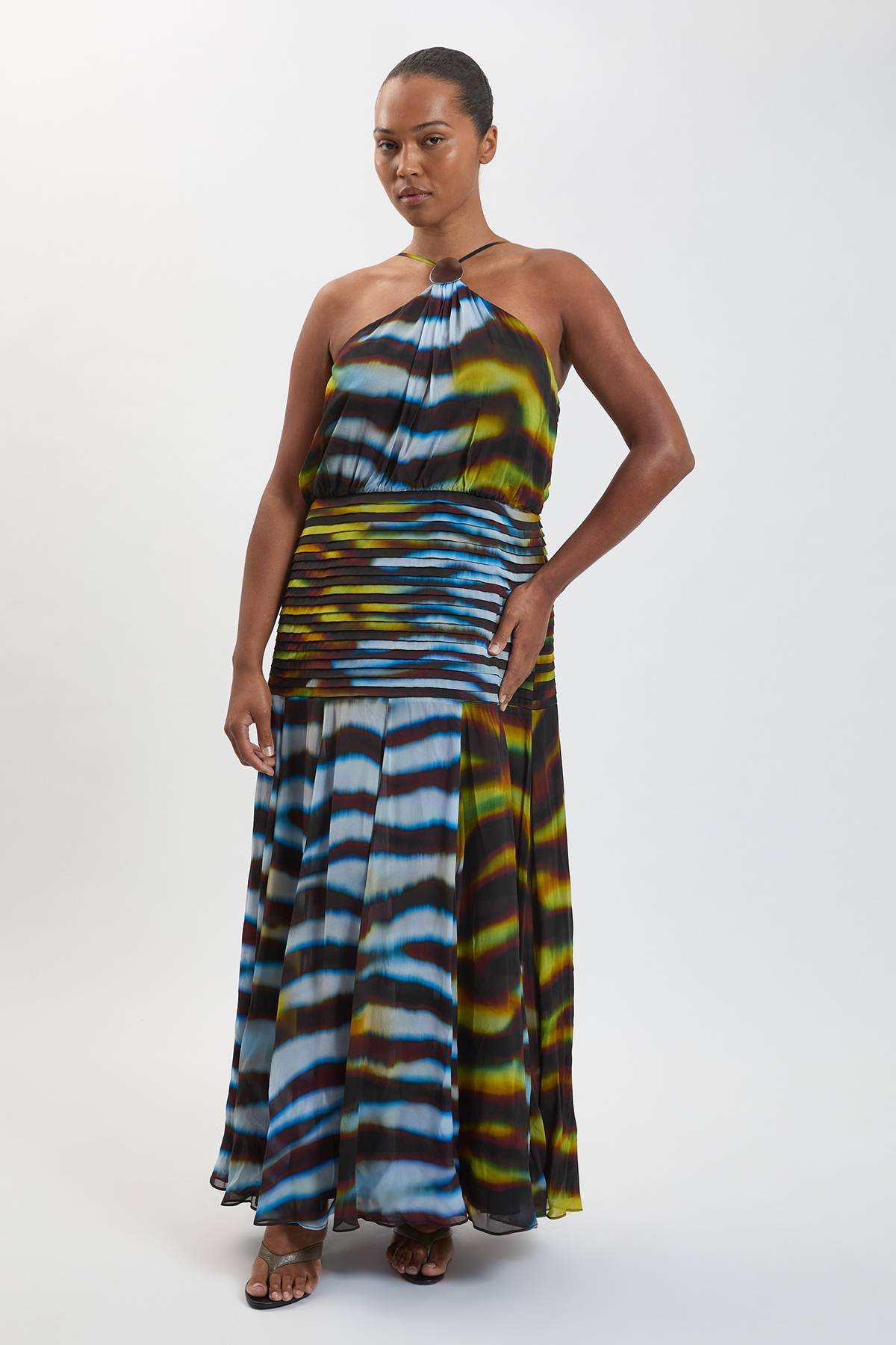 KarenMillen Robe Maxi Grande Taille En Georgette De Viscose À Ourlet Tombant Imprimé Animal Col Licou Tissé
