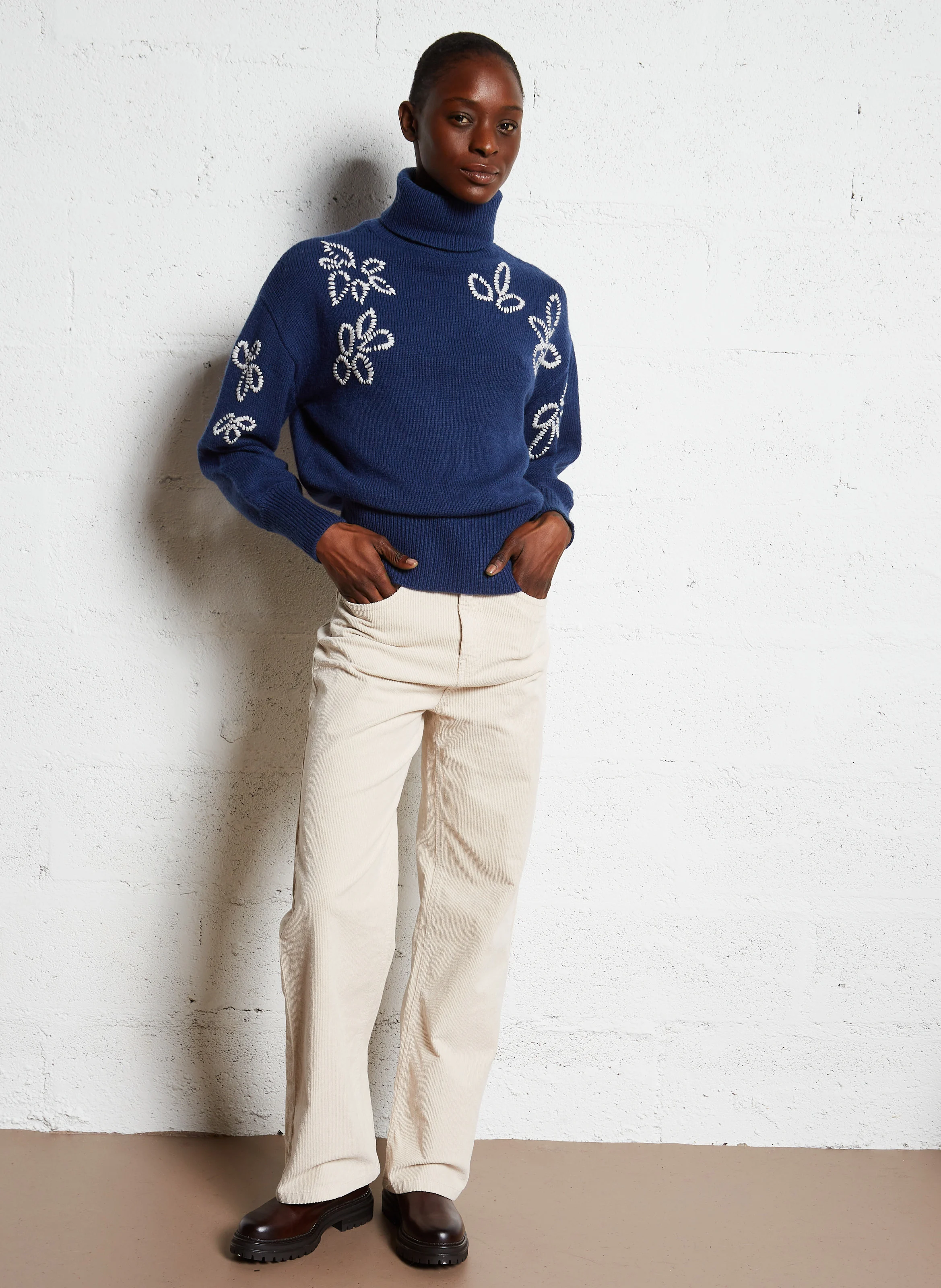 MADONIA - Pull à broderies fantaisies | Bleu