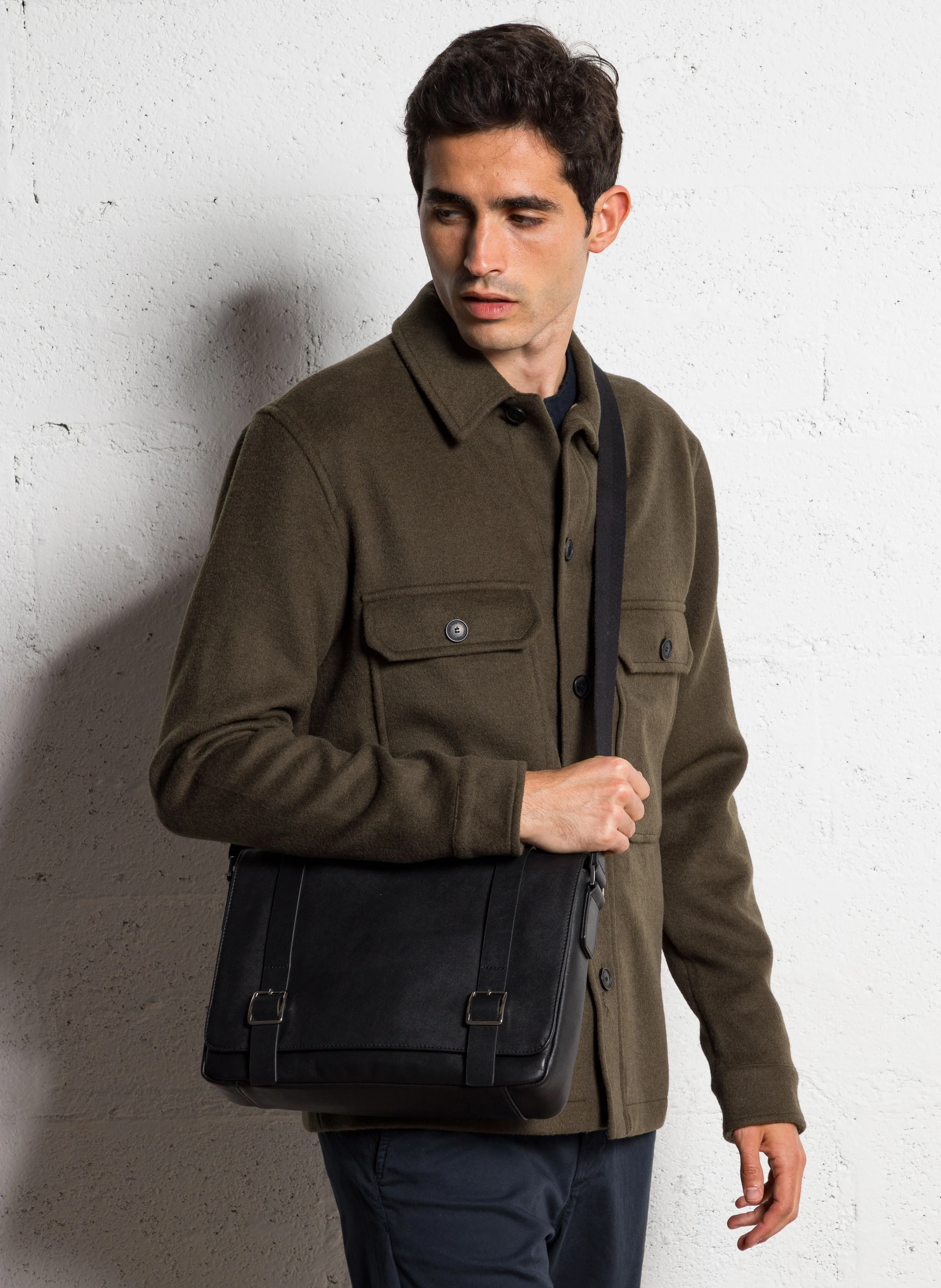 Besace en cuir| Noir