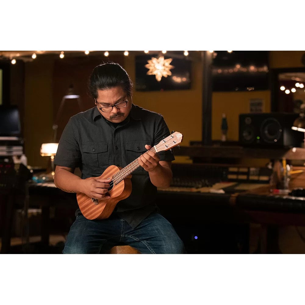 Ortega RFU11SE Timber Series Natural elektrisch-akoestische concert ukelele met gigbag