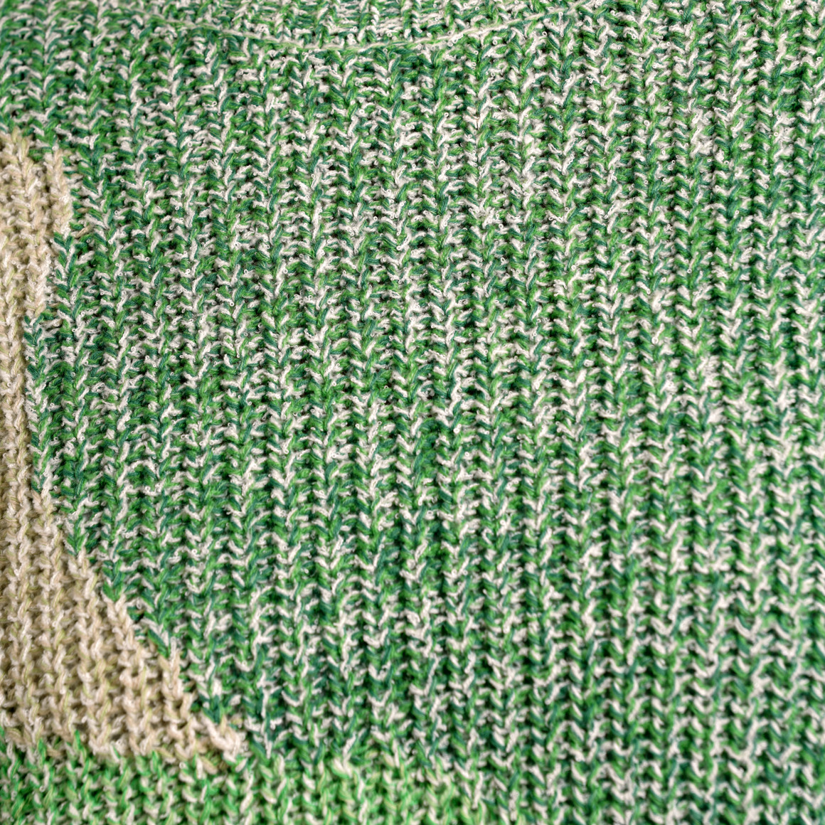 Gina Benotti Damen Strickpullover mit Farbteiler hellgrün / dunkelgrün