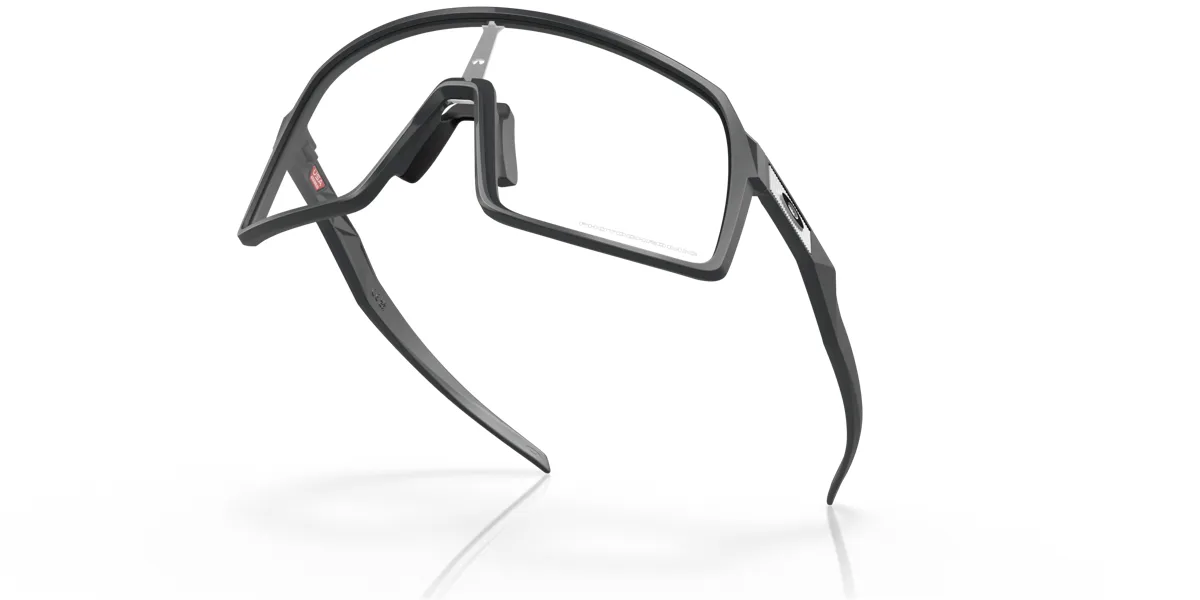 Oakley Sutro Matte Carbon w/ Clear Photochromic