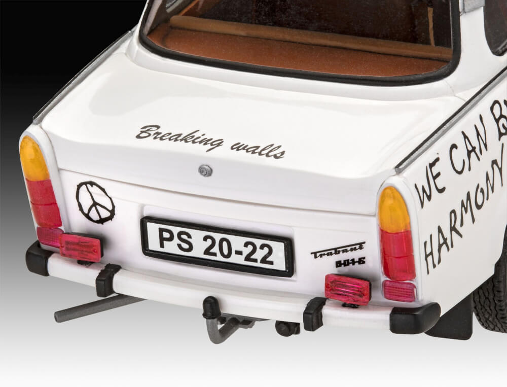 Model Set Trabant 601S Builder's Choice, Revell Modellbausatz mit Basiszubehör