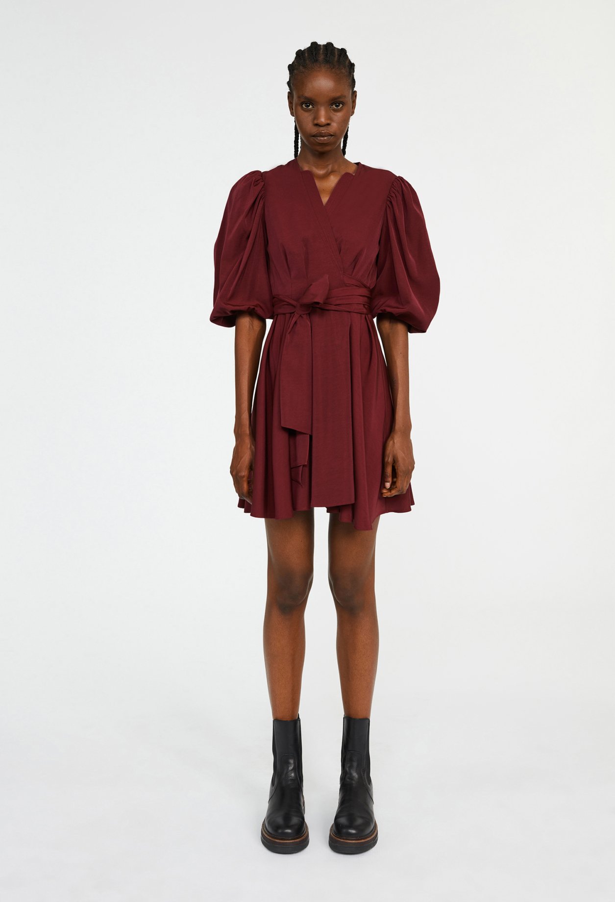 Robe bordeaux courte cache c&oelig;ur