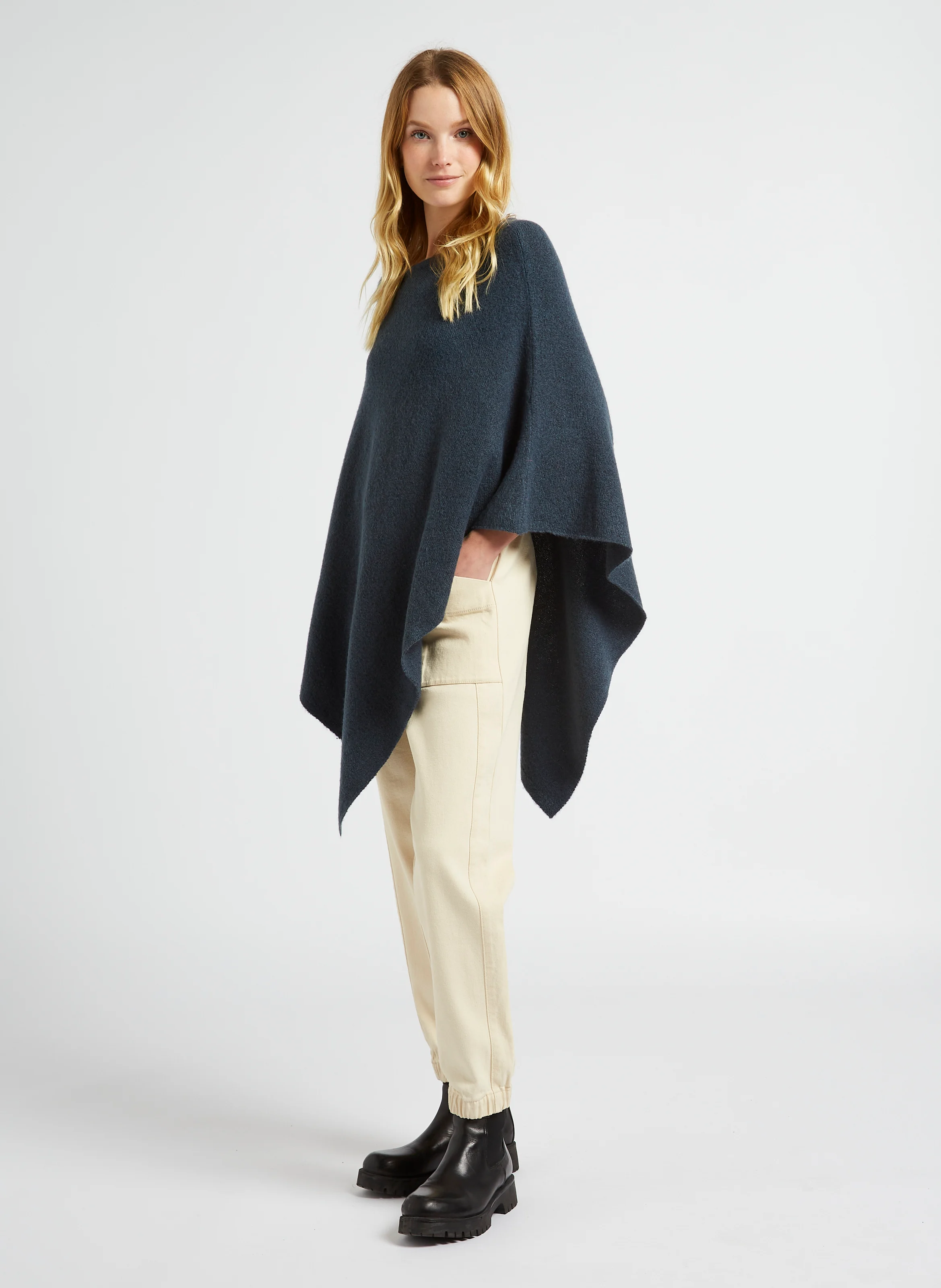 ALAMO - Poncho col rond asymétrique| Bleu