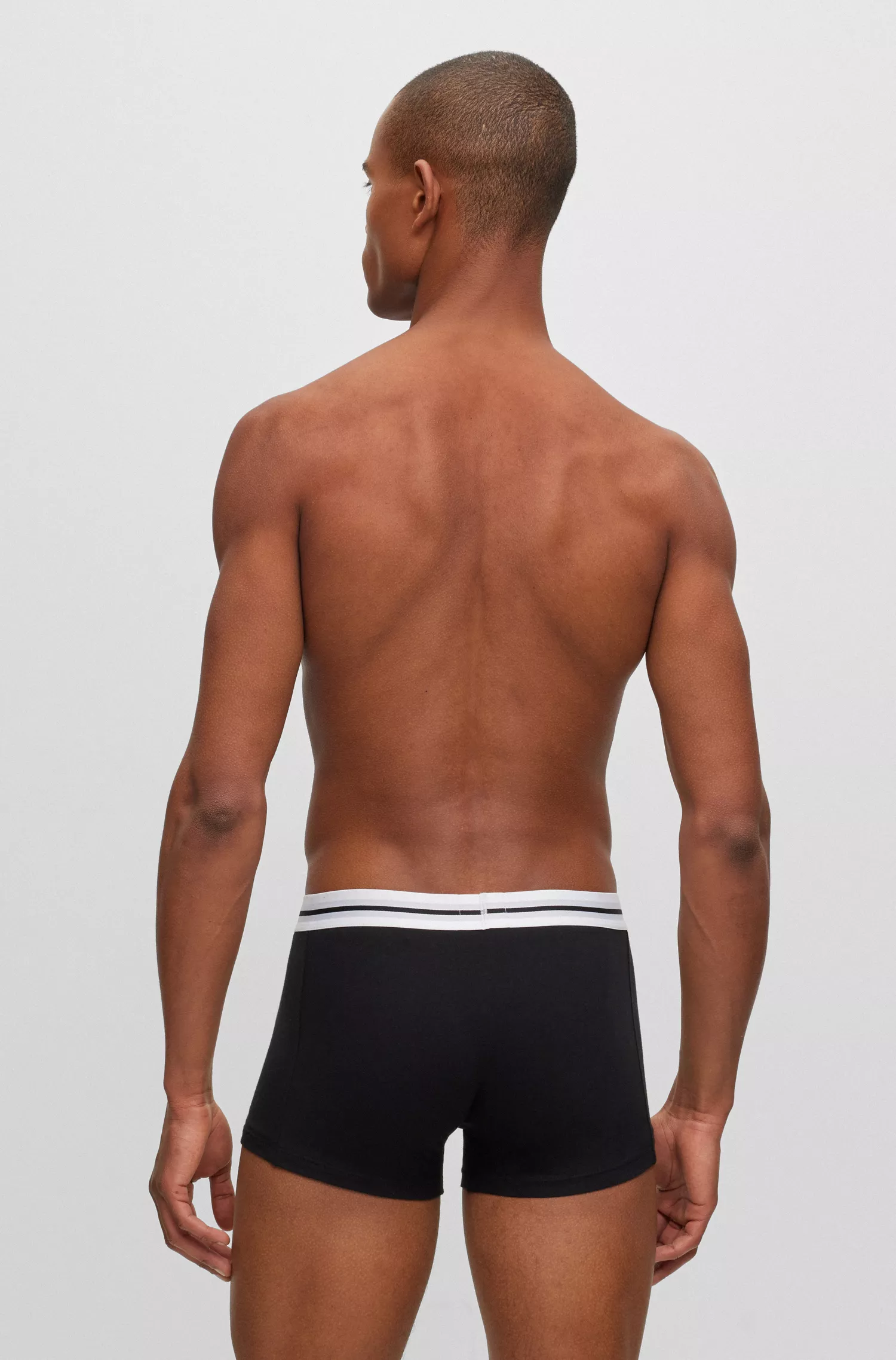 BOSS Black - Pacote com três cuecas boxer de algodão elástico com cós com logotipo.