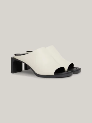 Mules de couro com salto bloco