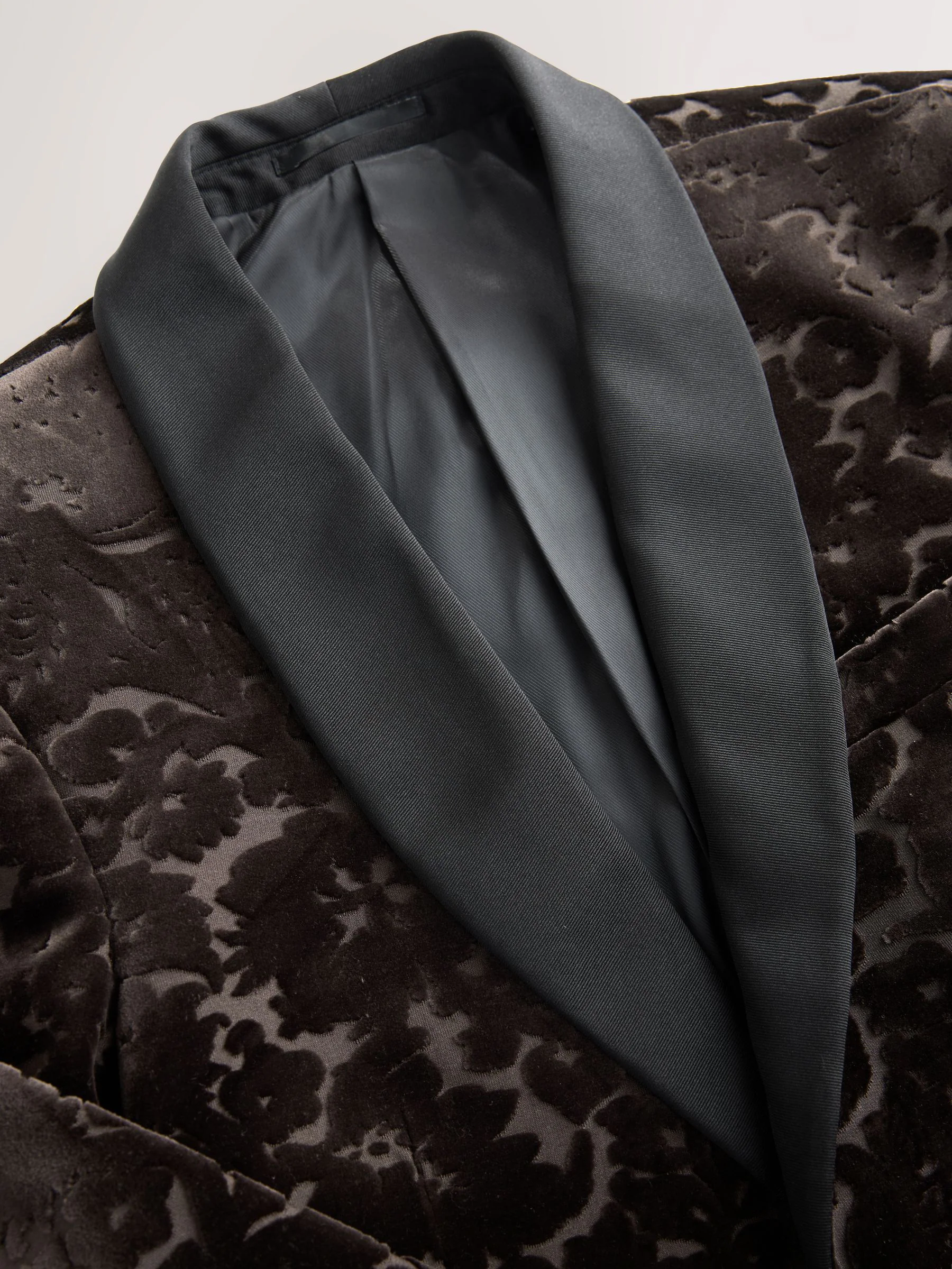 Chocoladebruin - Floral Velvet Devoré Blazer