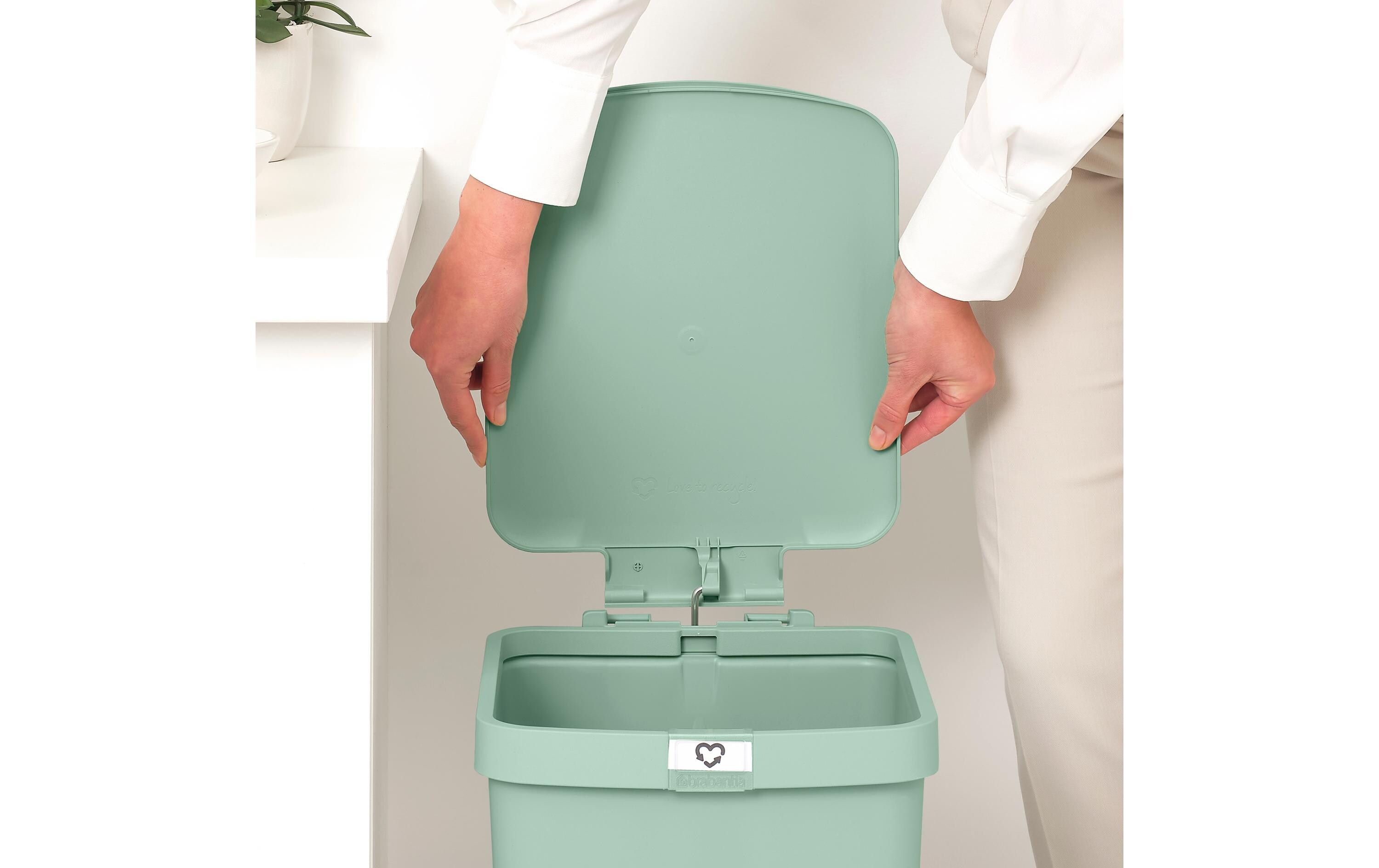 Recyclingbehälter StepUp 25 l, GrünTreteimer für Recyclingmaterialien
