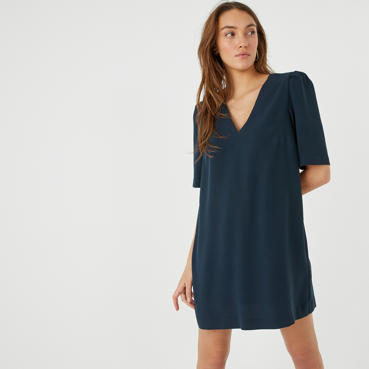 COLEÇÃO LA REDOUTE<br>Vestido curto reto com decote em V