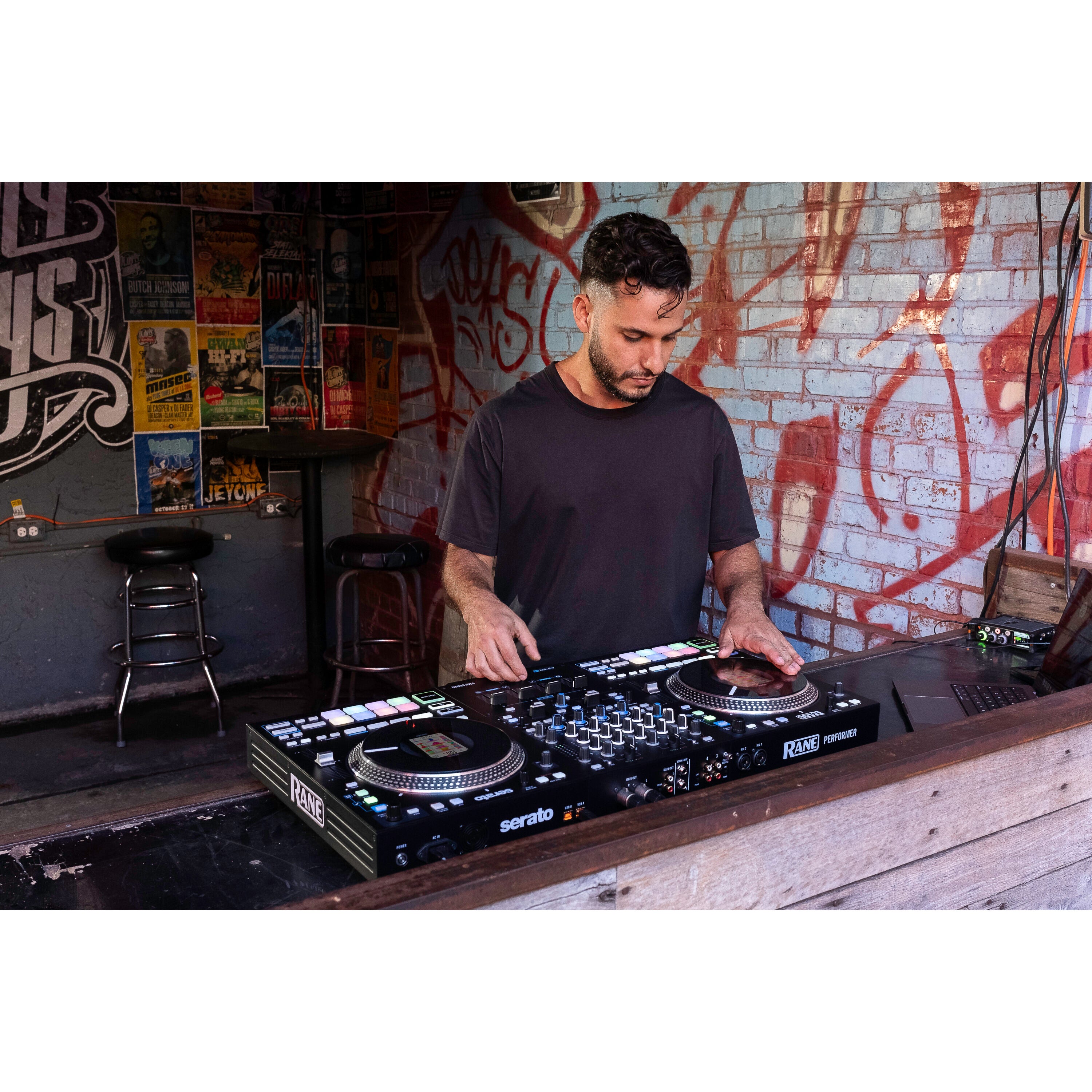 RANE DJ Performer DJ-controller