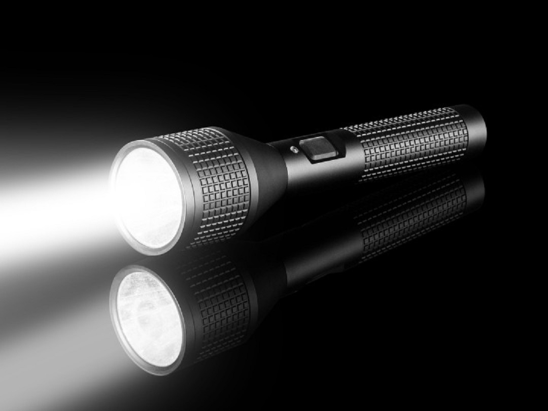 Nite Ize Inova T4RLT Long Throw Oplaadbare Zaklamp