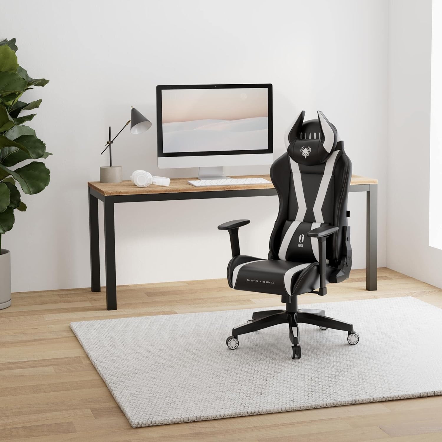 Diablo Gaming Stuhl X-Horn 2.0 Bürostuhl Gamer Chair Schreibtischstuhl 3D Armlehnen Ergonomisches Design Nacken/- Lendenkissen Kunstleder Wippfunktion Schwarz-Weiß Normal (L)