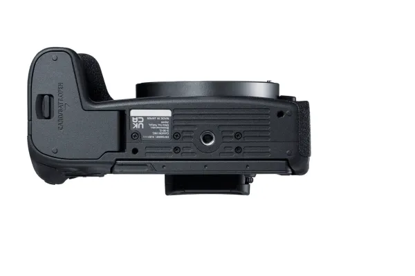 Canon EOS R8 - Digitalkamera - spejlløst - 24.2 MP - Full Frame - 4K / 60 fps - 2x optisk zoom RF 24-50 mm F4.5-6.3 IS STM-objektiv - Wi-Fi, Bluetooth - sort