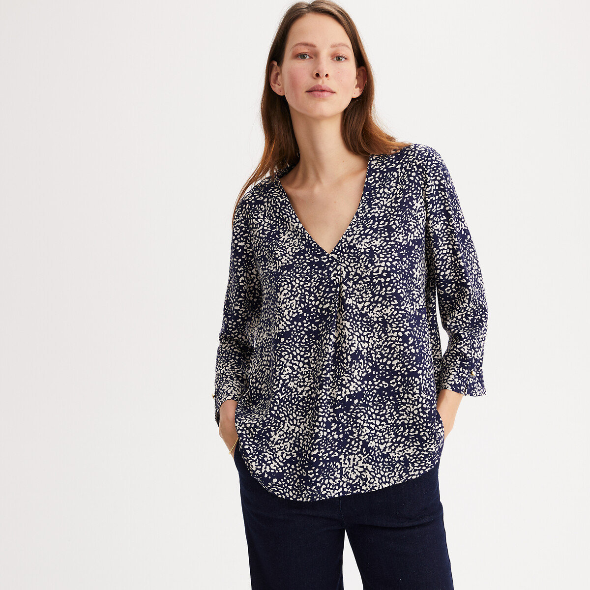 ANNE WEYBURN<br>Blusa estampada com decote em V e mangas 3/4
