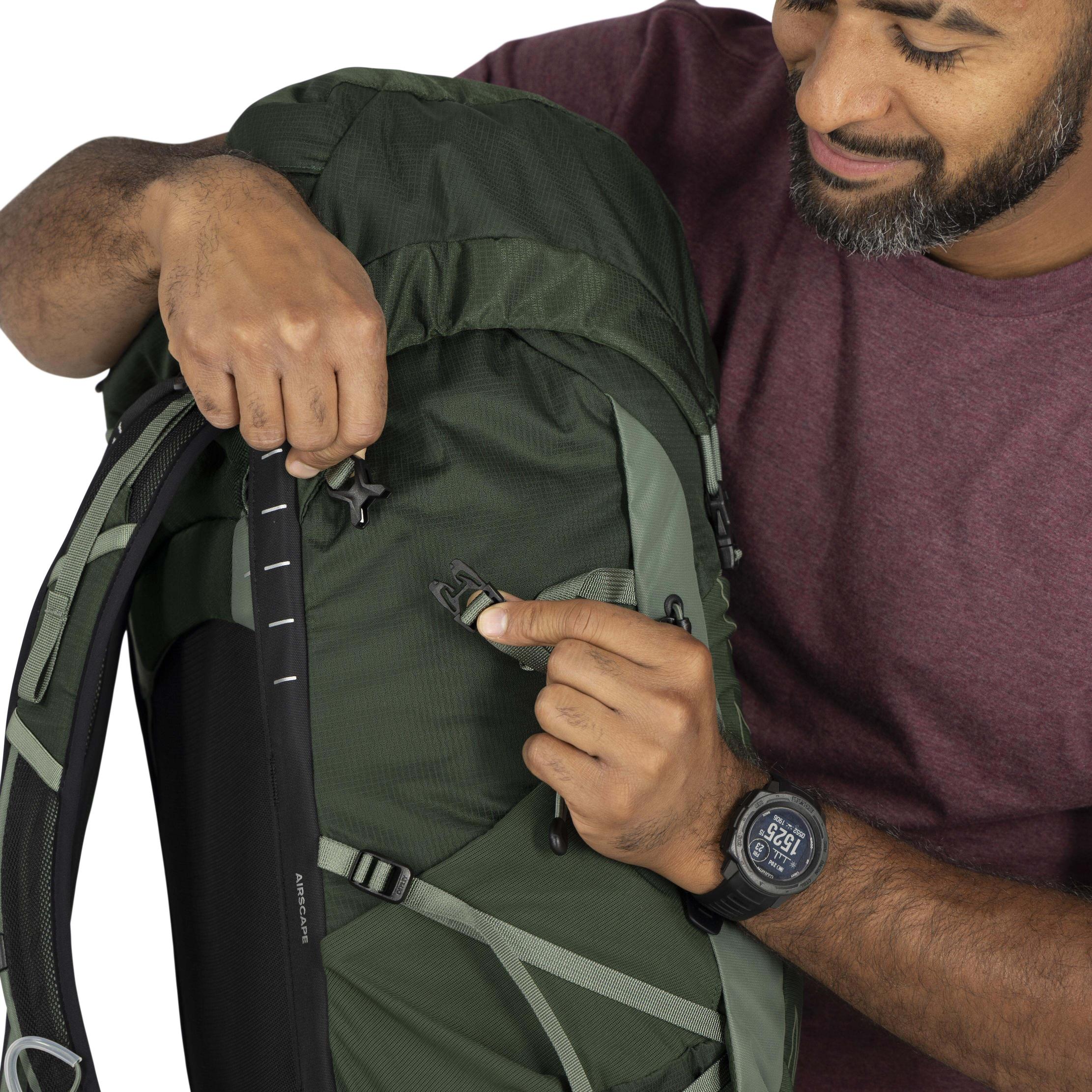 Osprey Talon 33 Green Canopy Pine Leaf