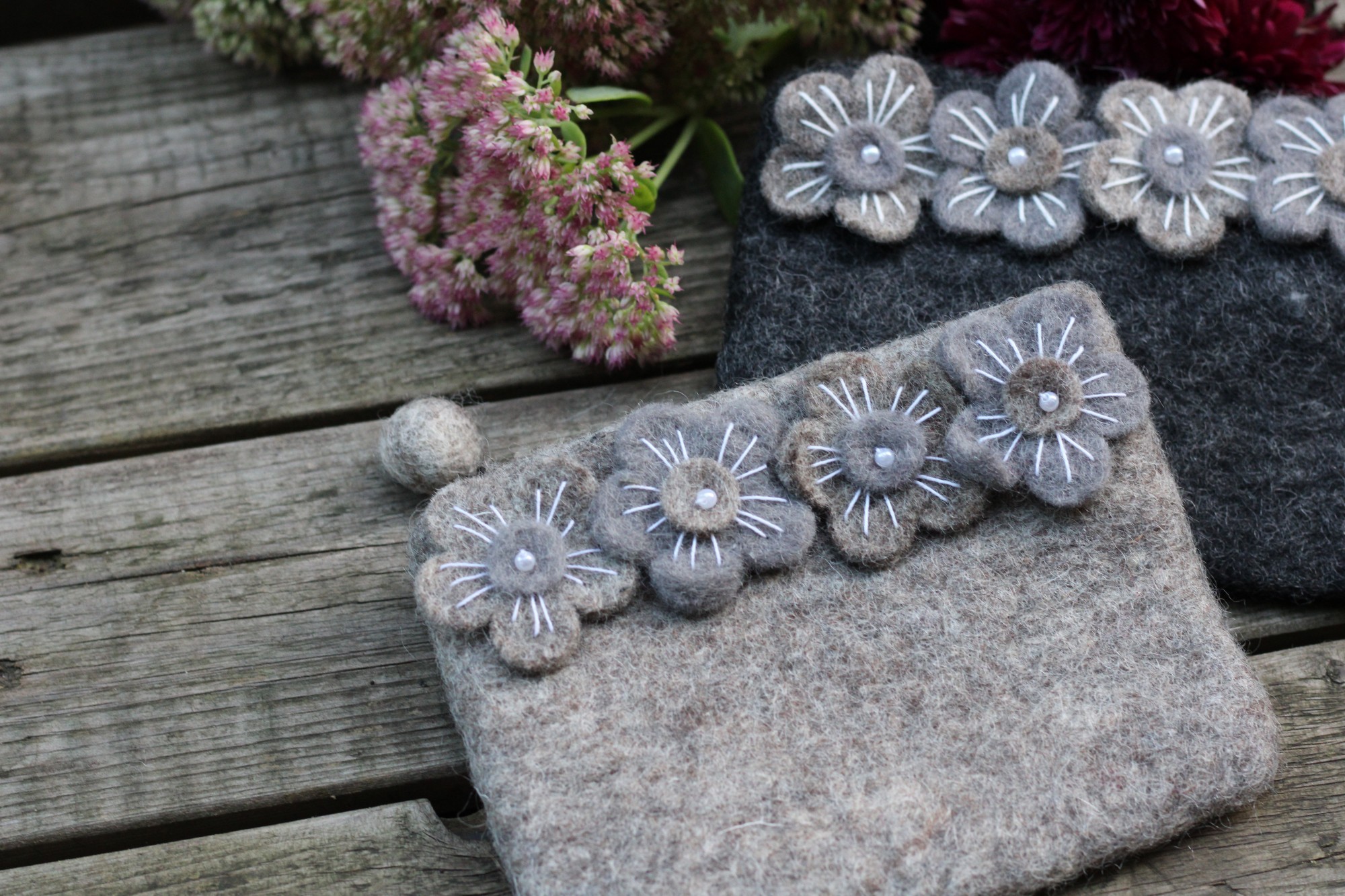Filz-Etui '4 Blumen', hellgrau, B 16 cm, H 10 cm günstig bestellen