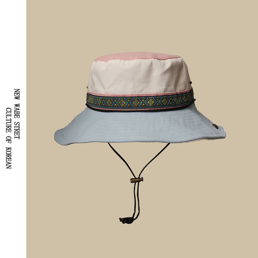 Alpha Kiss - Color Block Bucket Hat