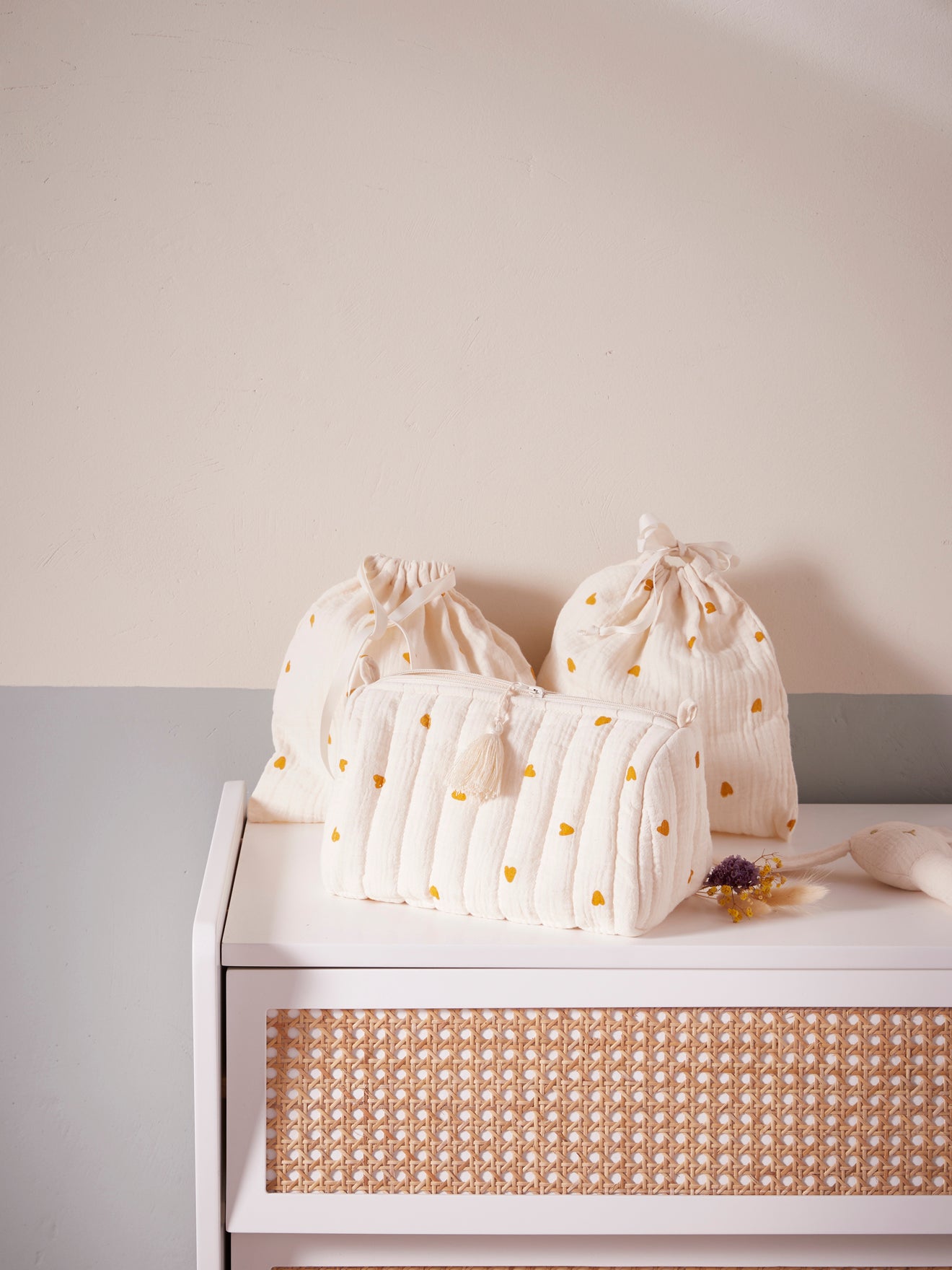 Trousse de toilette et pochons gaze de coton
