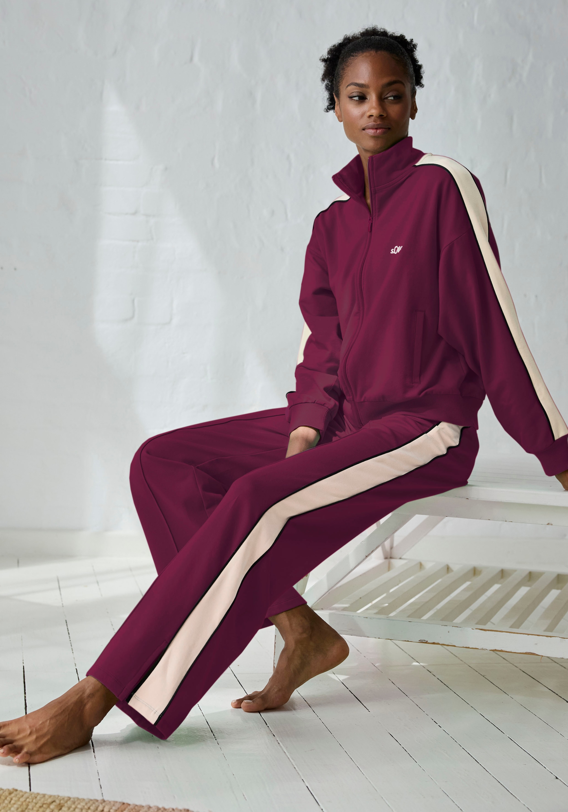 s.Oliver Sweathose  Loumngehose mit Kontraststreifen und Pipings, Loungewear