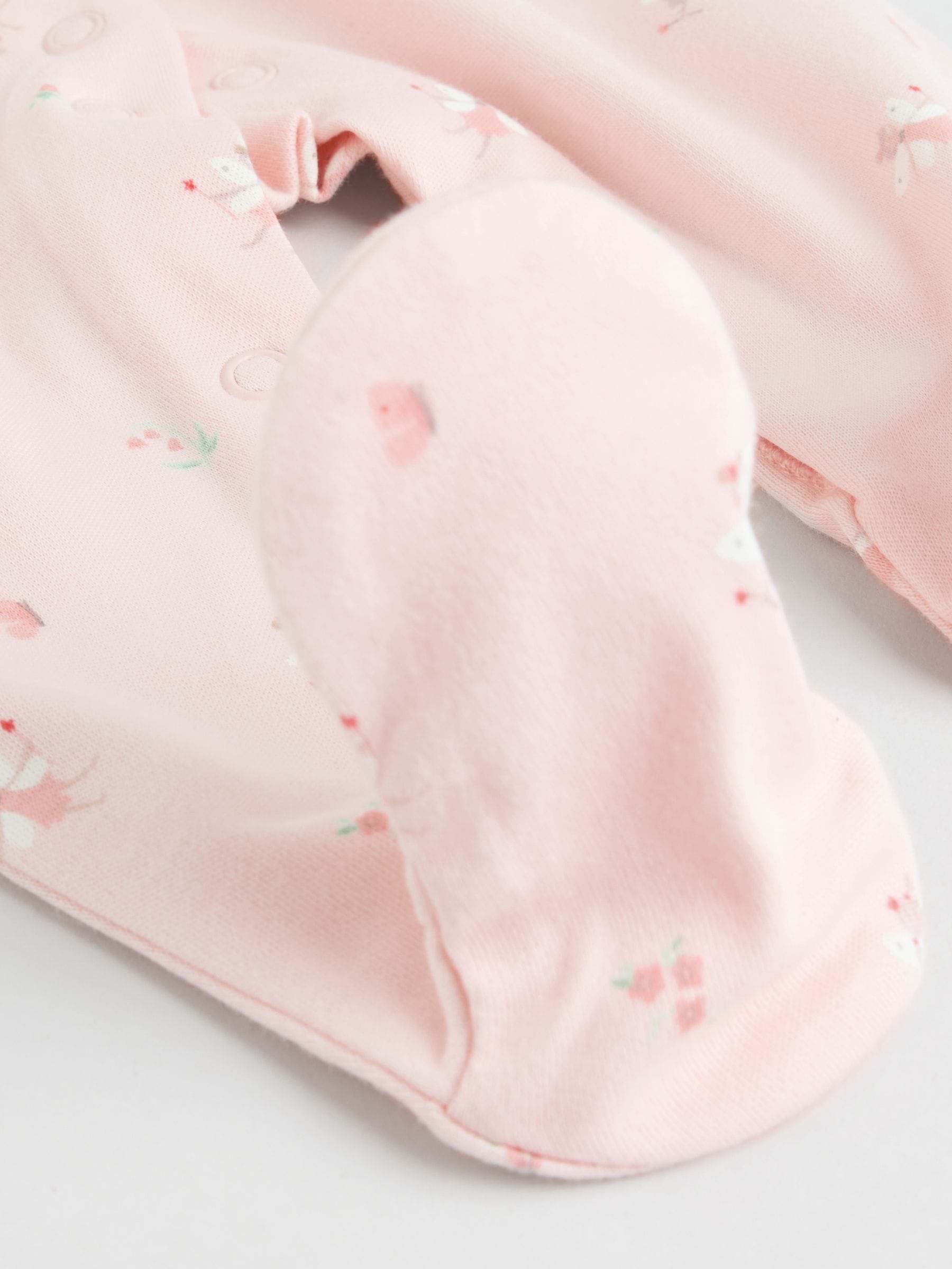 Wit/roze - Babypyjama (0-2jr)