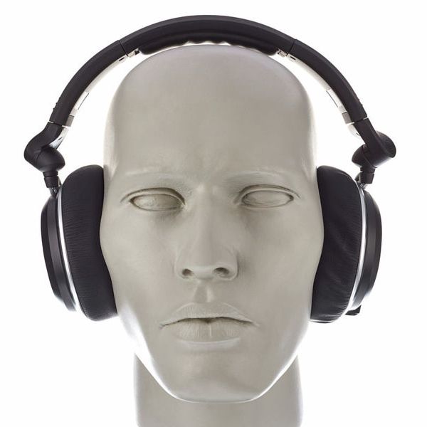 AKG K-182