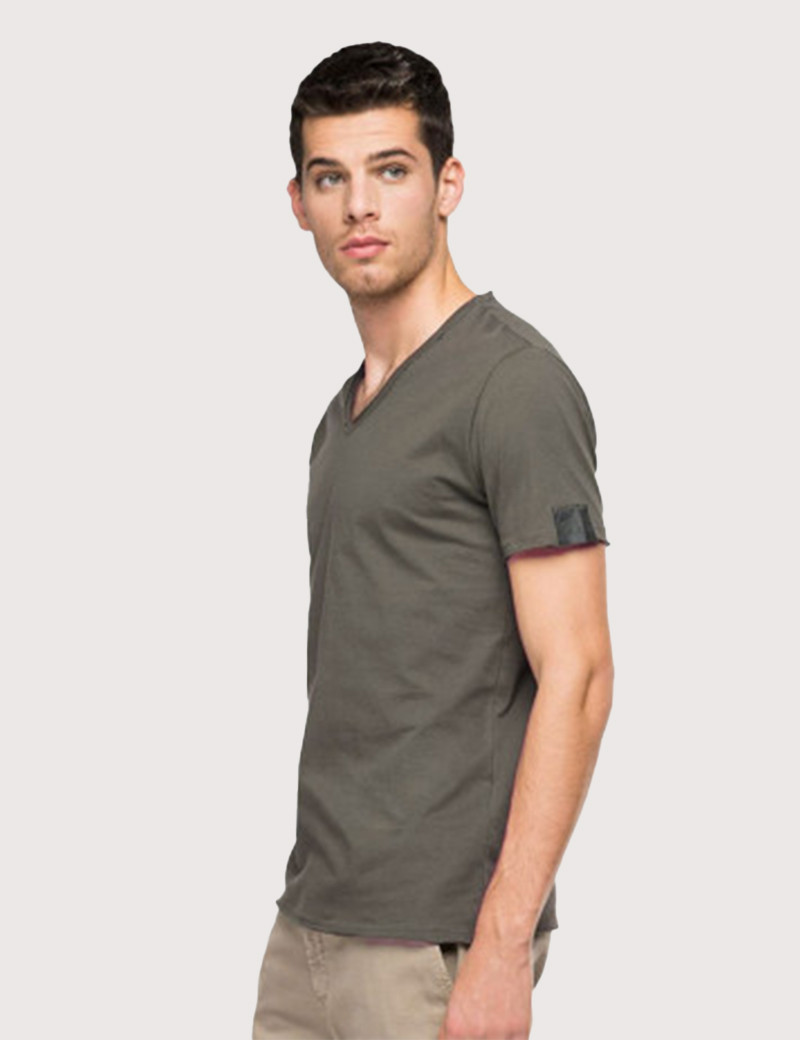 REPLAY T-SHIRT COL V COTON CEMENTO